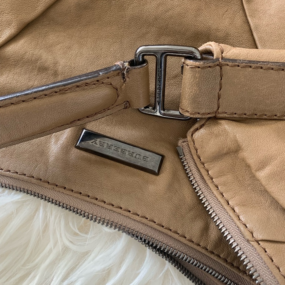 Large Lambskin Burberry Hobo Bag - Picture 3 of 12